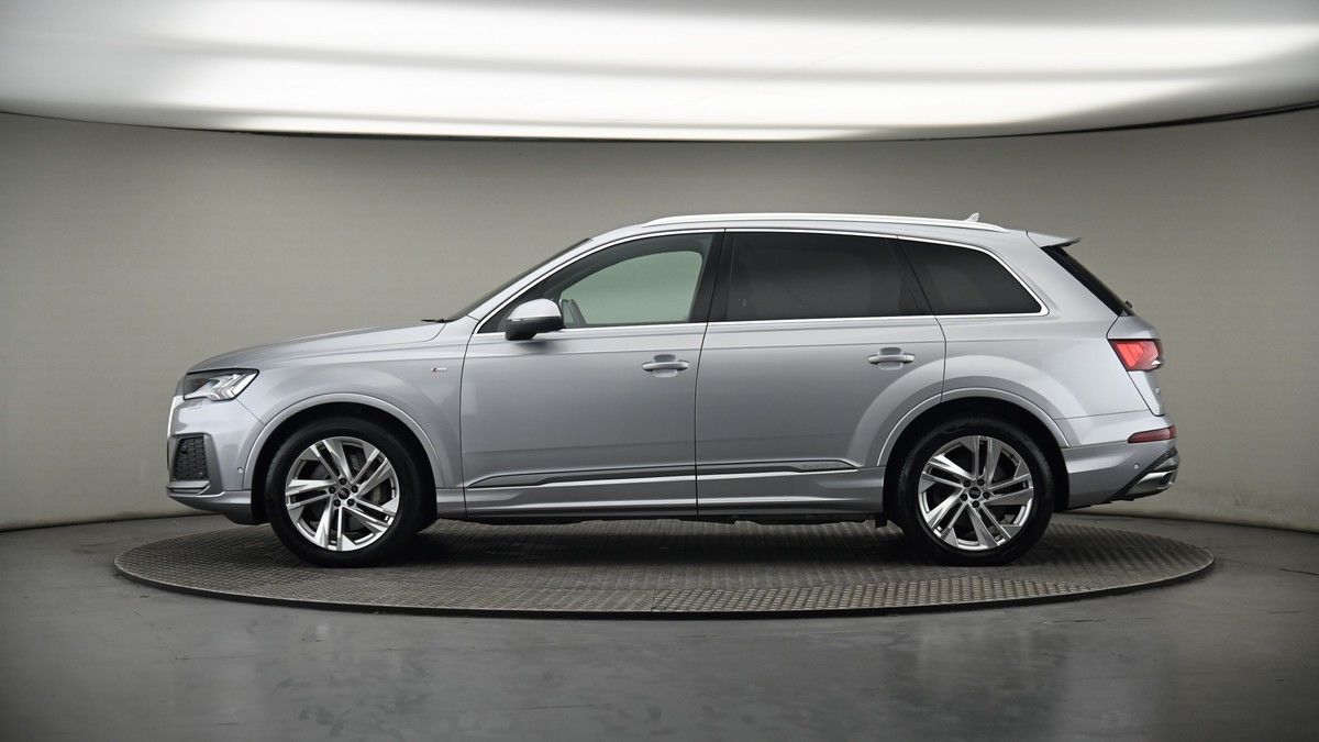 Audi Q7 Image 19