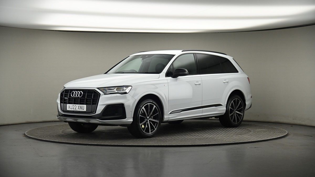 More views of Audi Q7