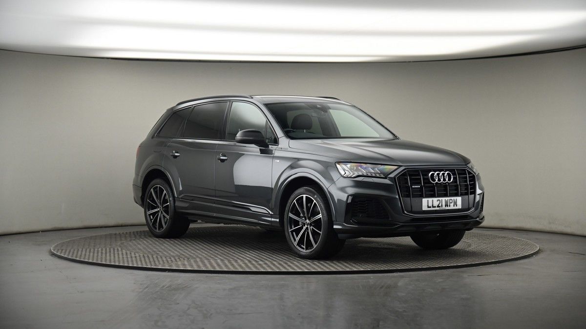 More views of Audi Q7