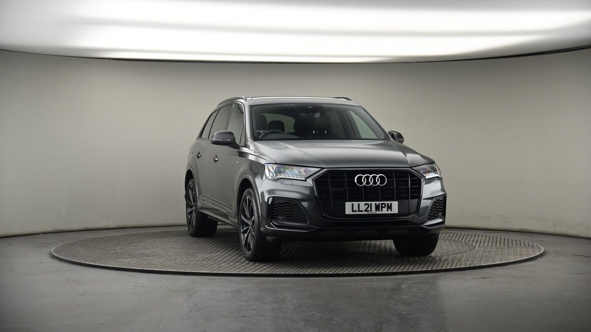 More views of Audi Q7