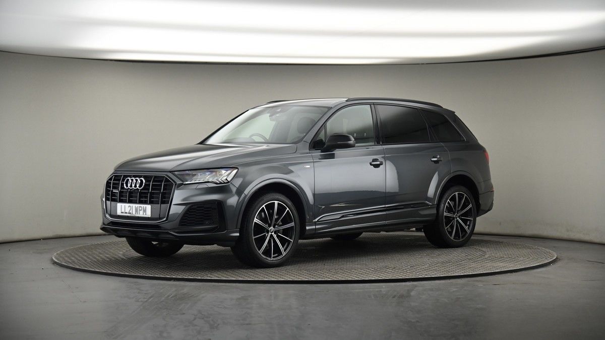 More views of Audi Q7