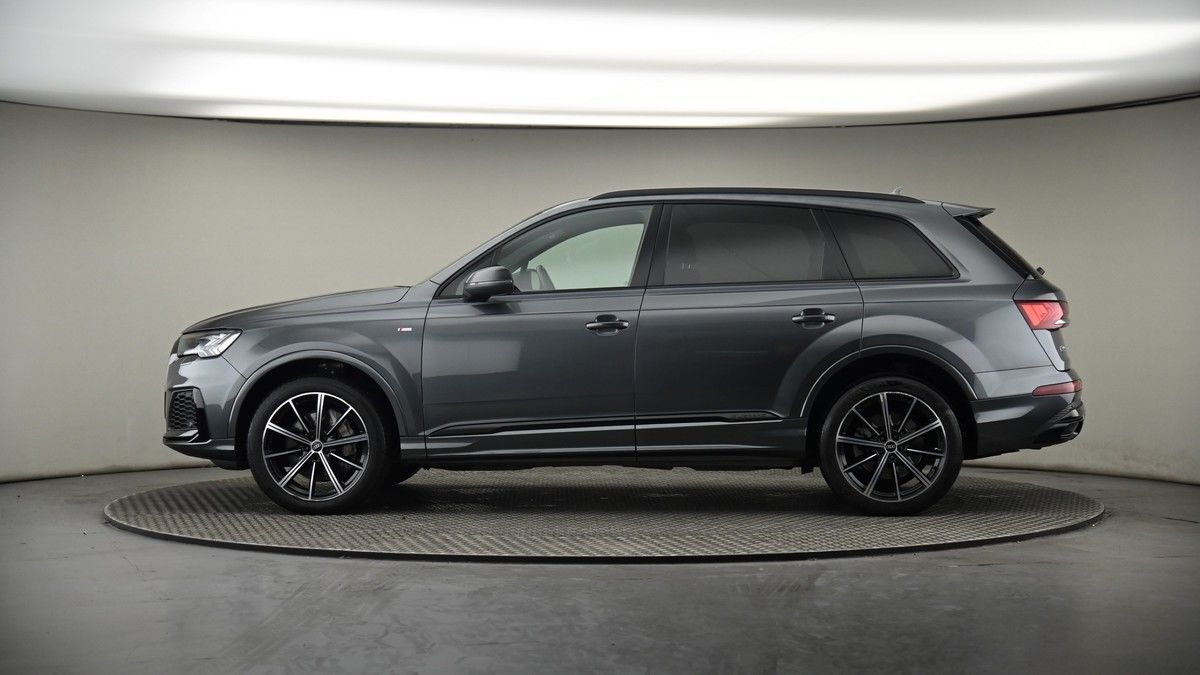 Audi Q7 Image 19