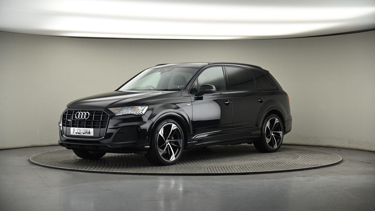 More views of Audi Q7