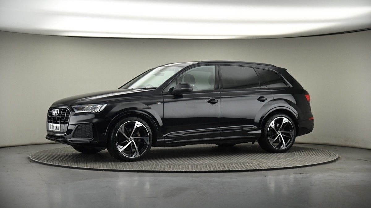 More views of Audi Q7