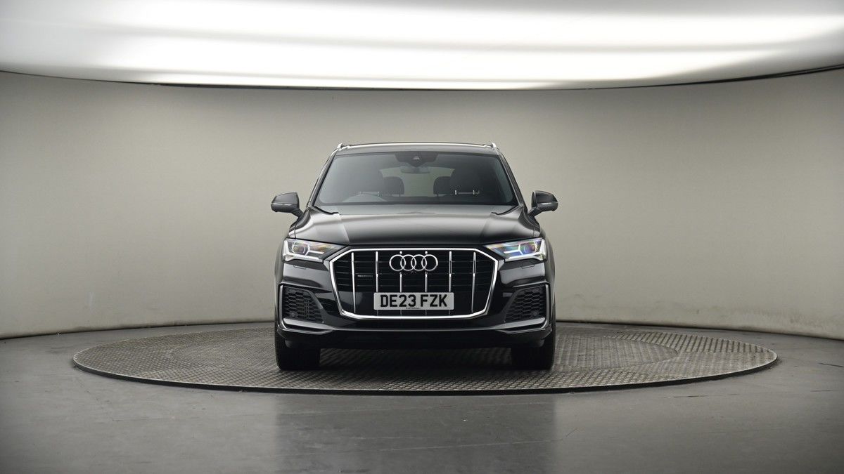 More views of Audi Q7