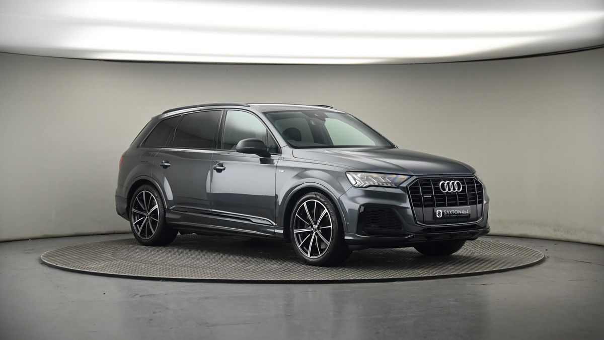 More views of Audi Q7