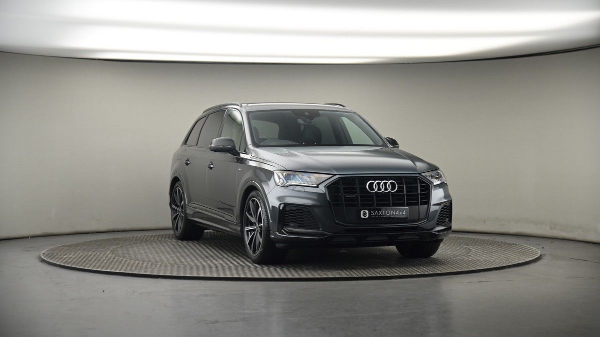 More views of Audi Q7