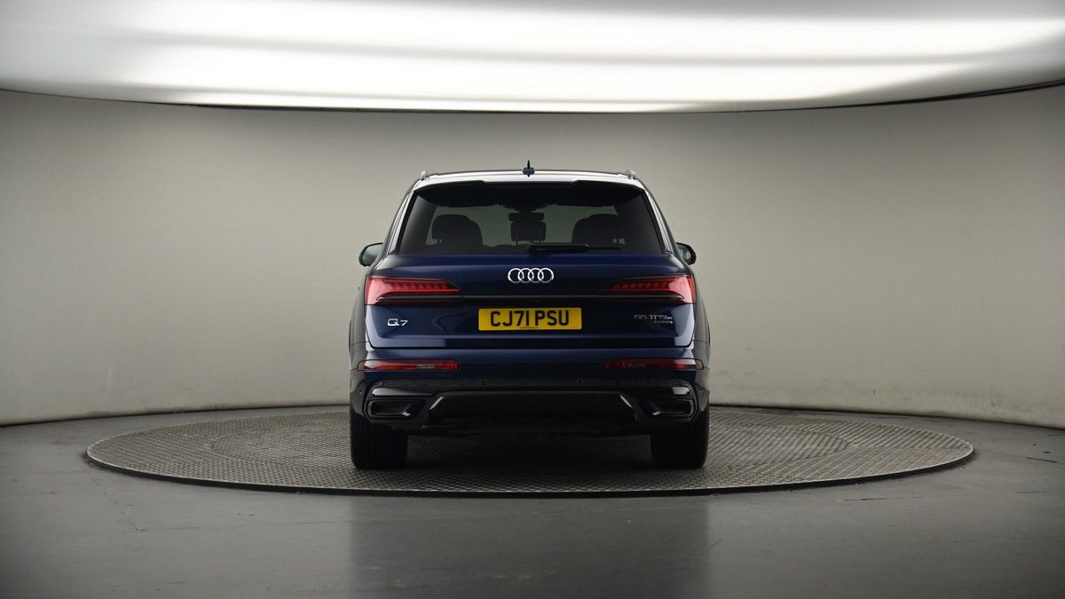 Audi Q7 Image 17