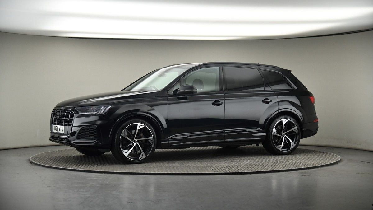 More views of Audi Q7