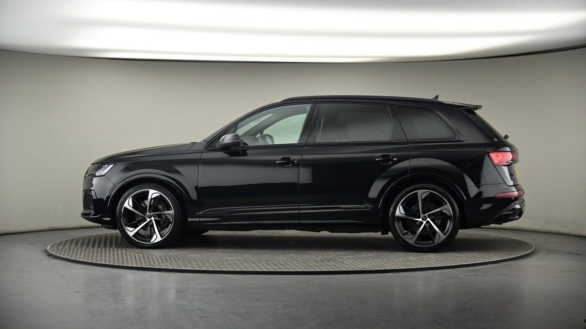 More views of Audi Q7