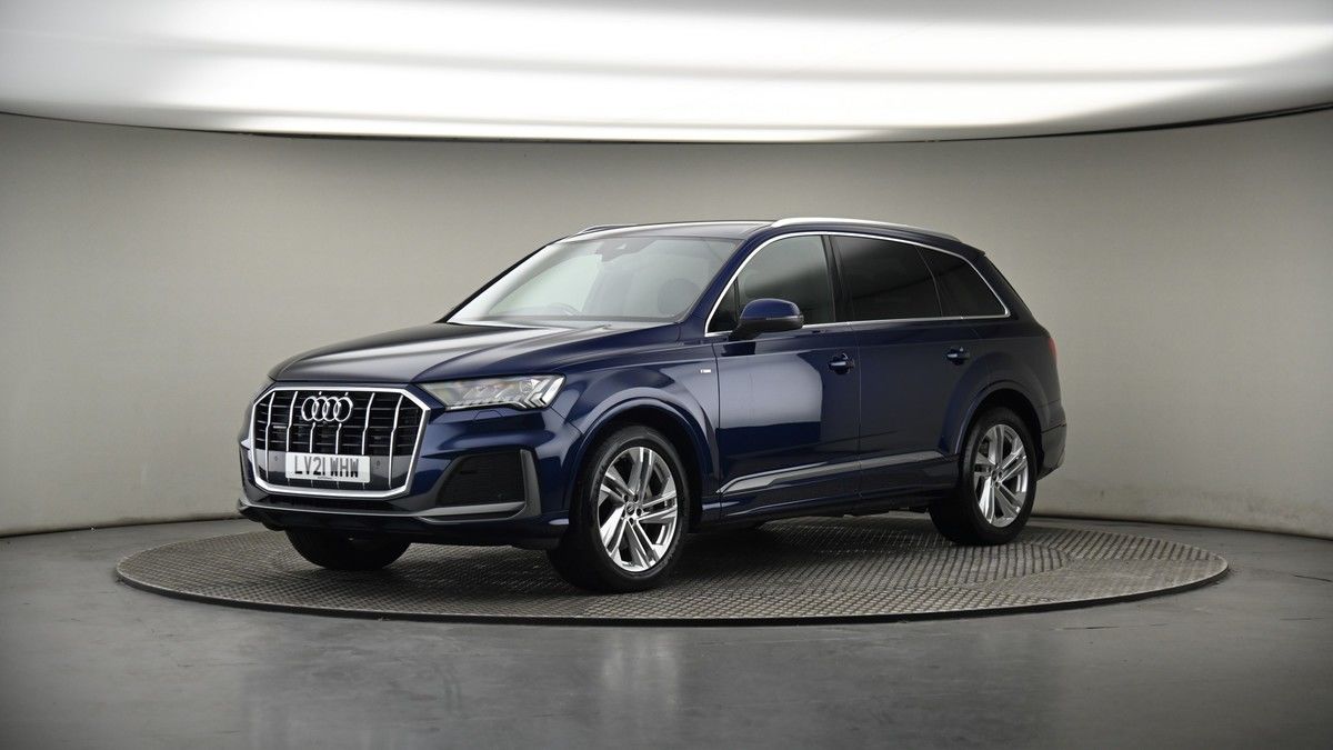 More views of Audi Q7