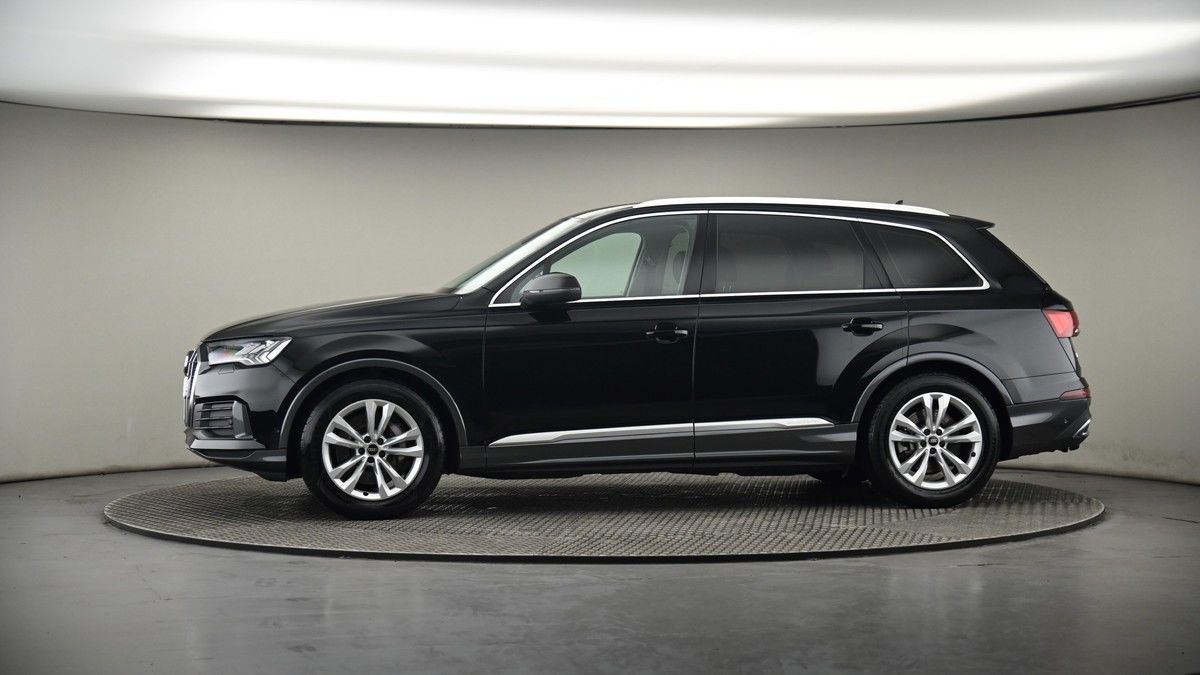 More views of Audi Q7