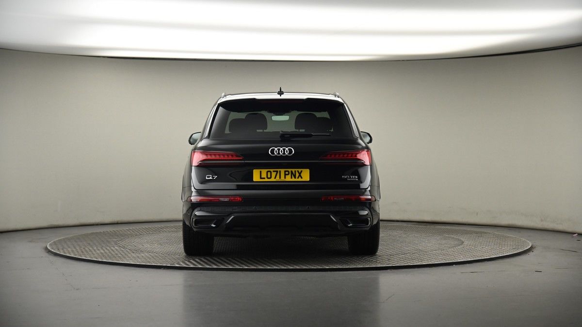 More views of Audi Q7