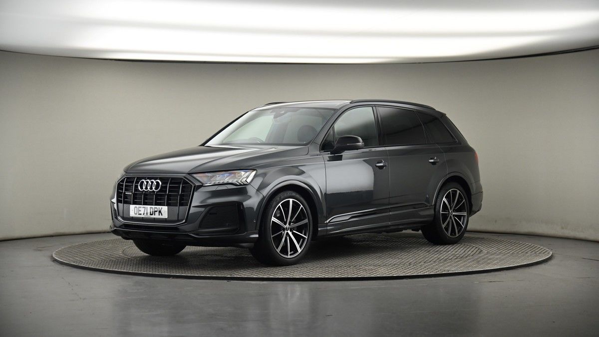 More views of Audi Q7