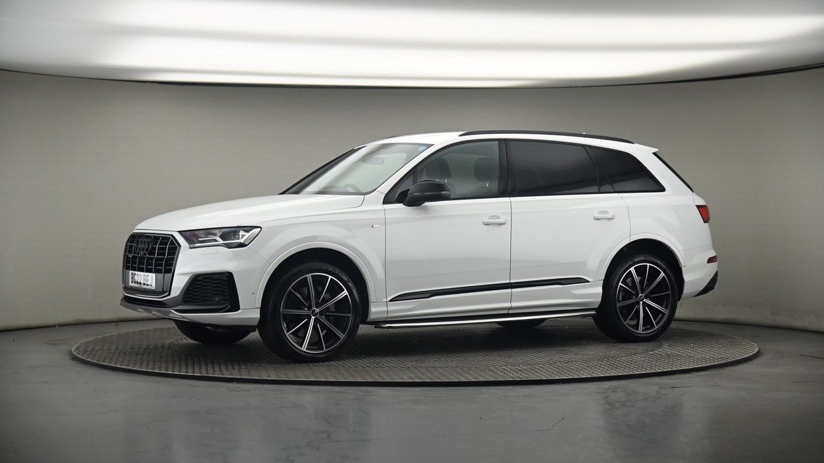 More views of Audi Q7