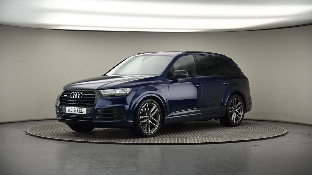 More views of Audi Q7