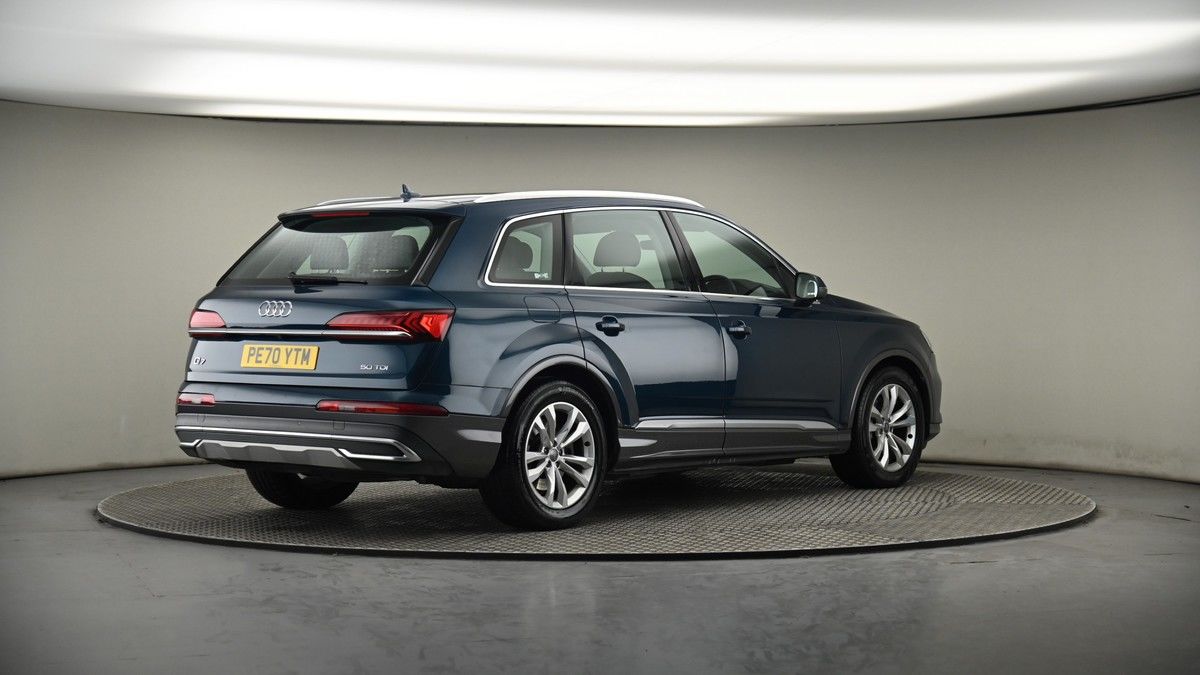 Audi Q7 Image 7