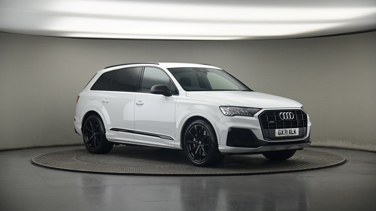 More views of Audi Q7