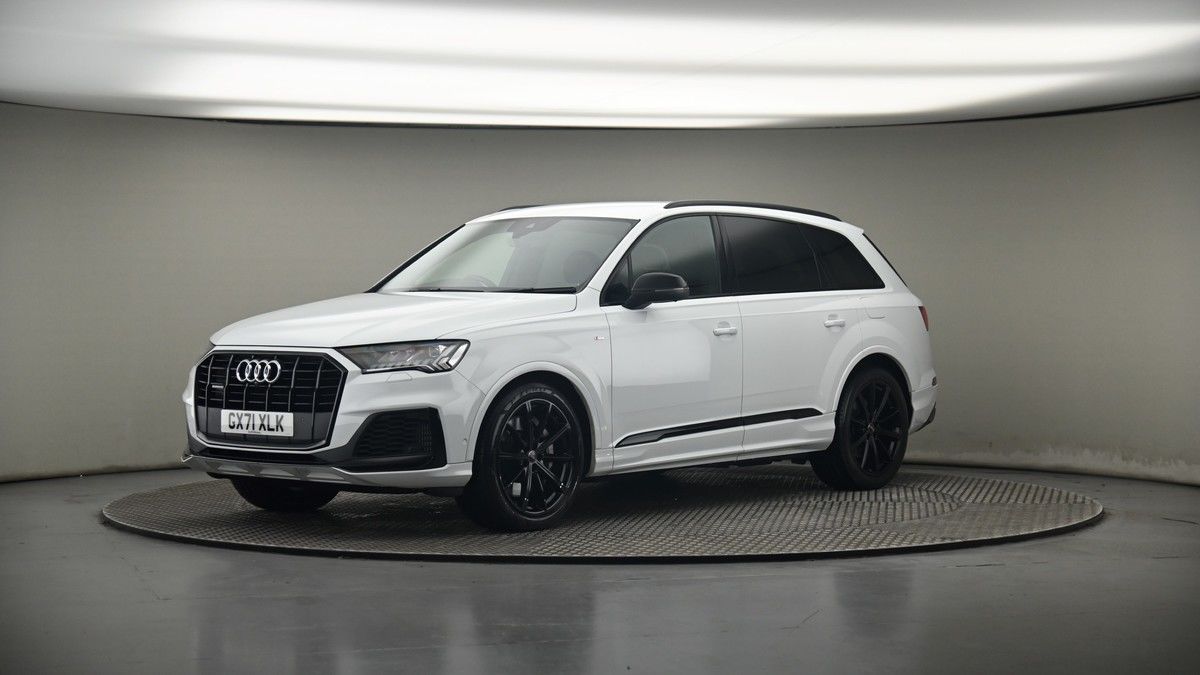 More views of Audi Q7