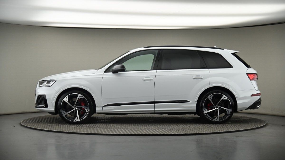 Audi SQ7 Image 19