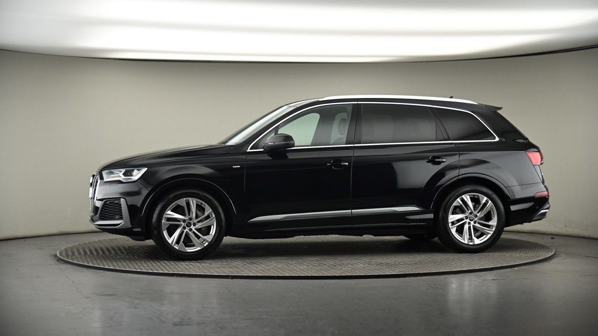 More views of Audi Q7