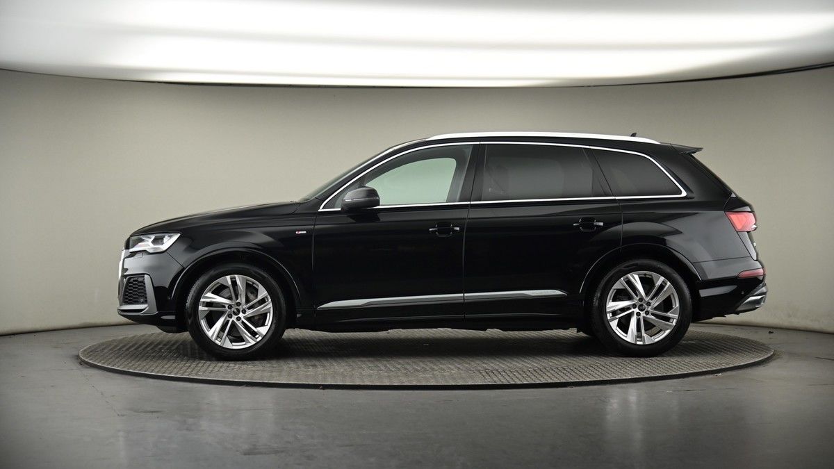 Audi Q7 Image 19