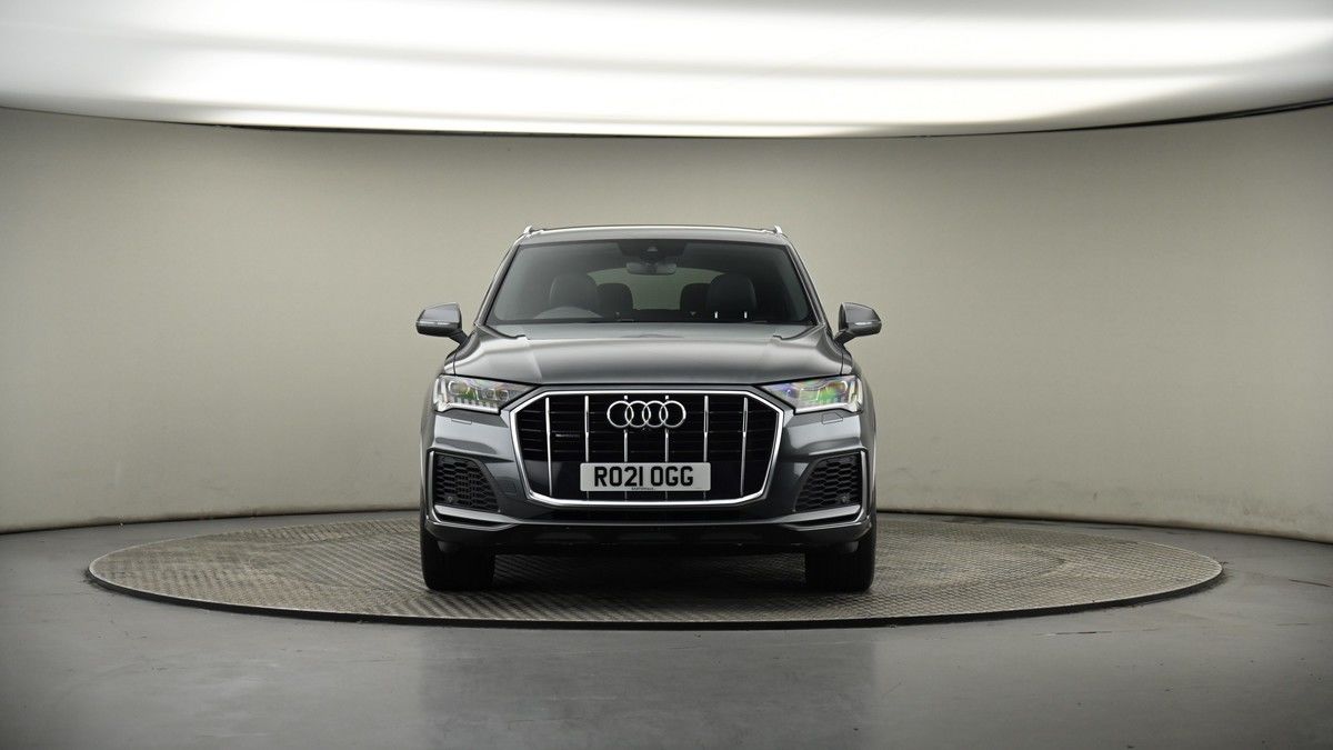 Audi Q7 Image 17