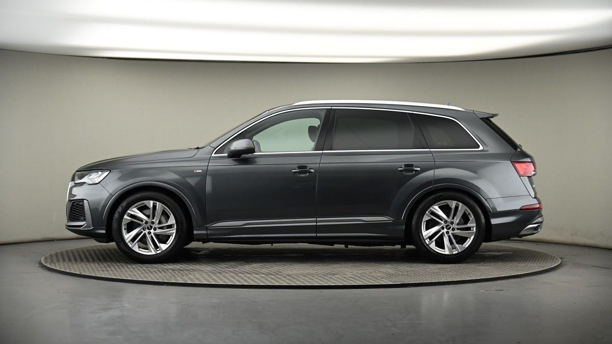 Audi Q7 Image 18