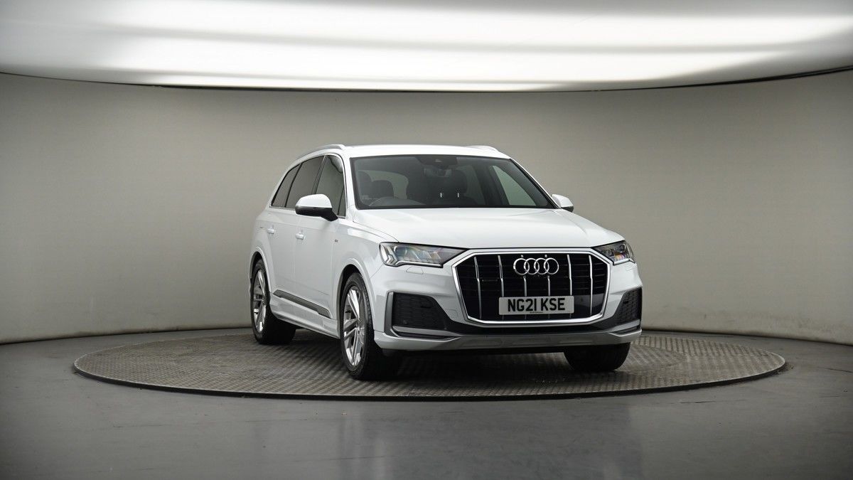 More views of Audi Q7