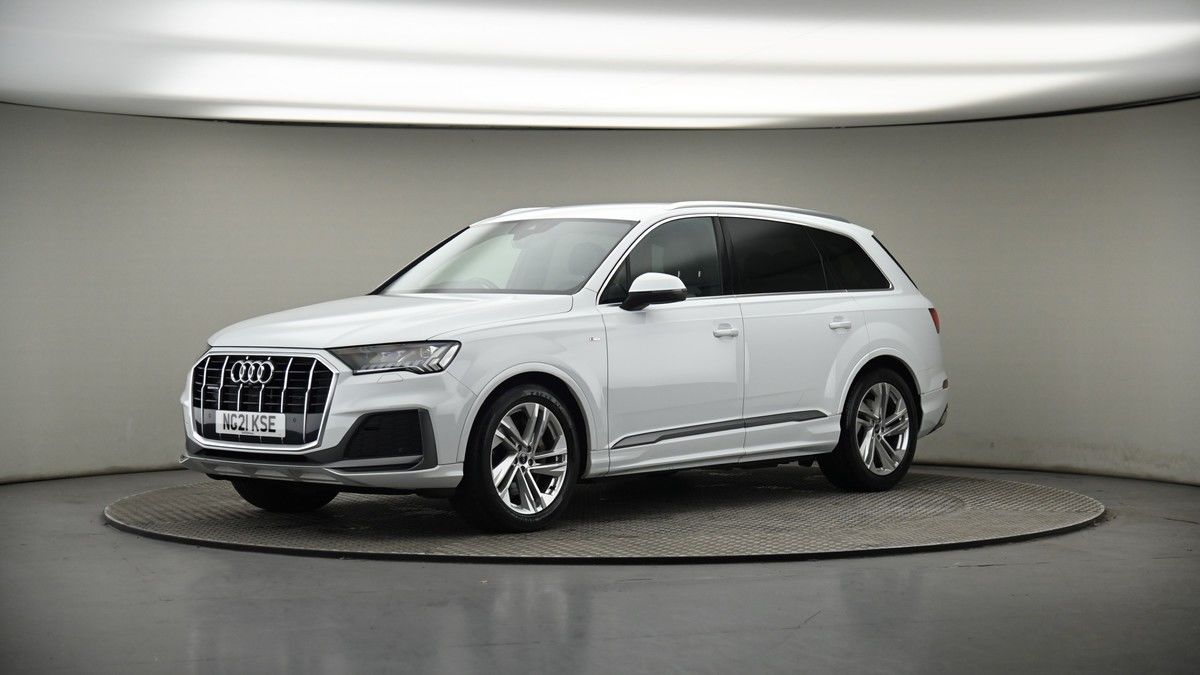 More views of Audi Q7