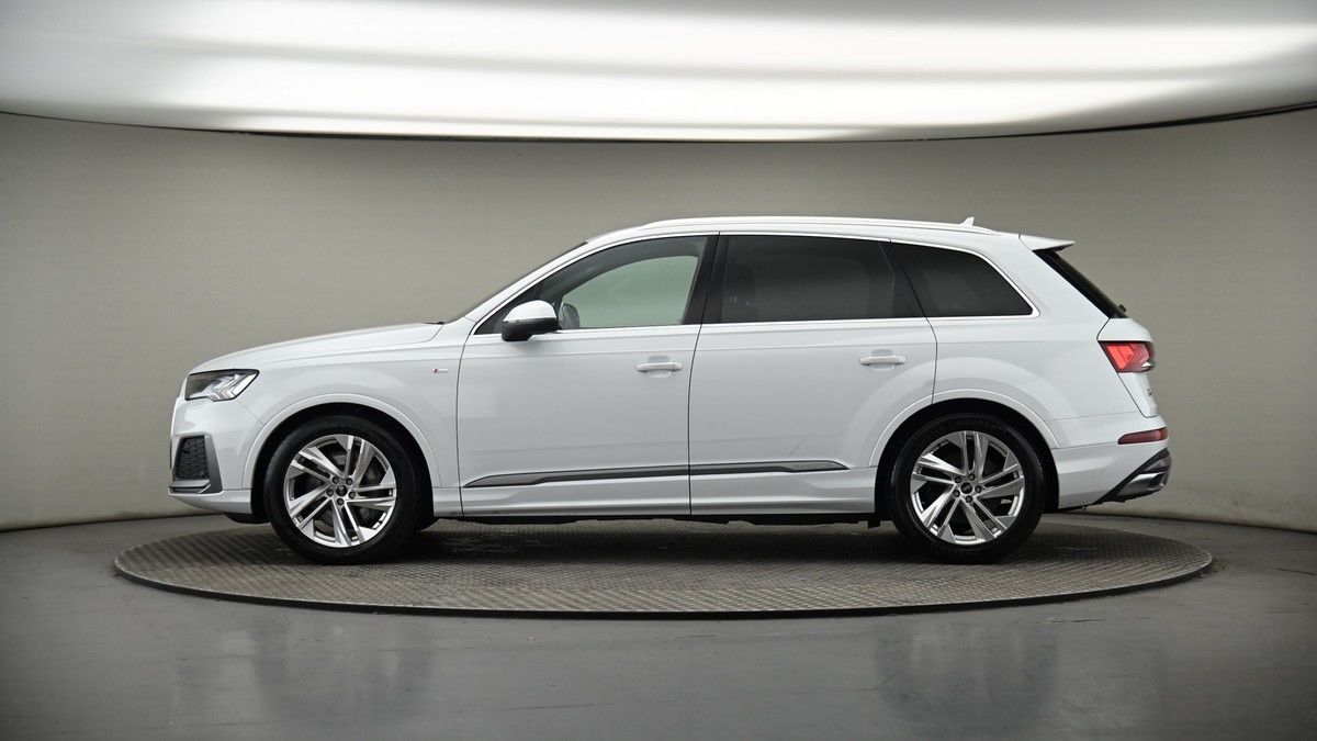 Audi Q7 Image 19