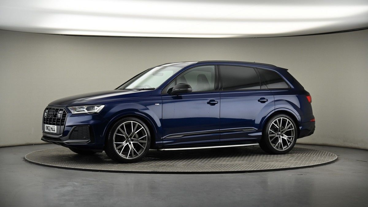 More views of Audi Q7