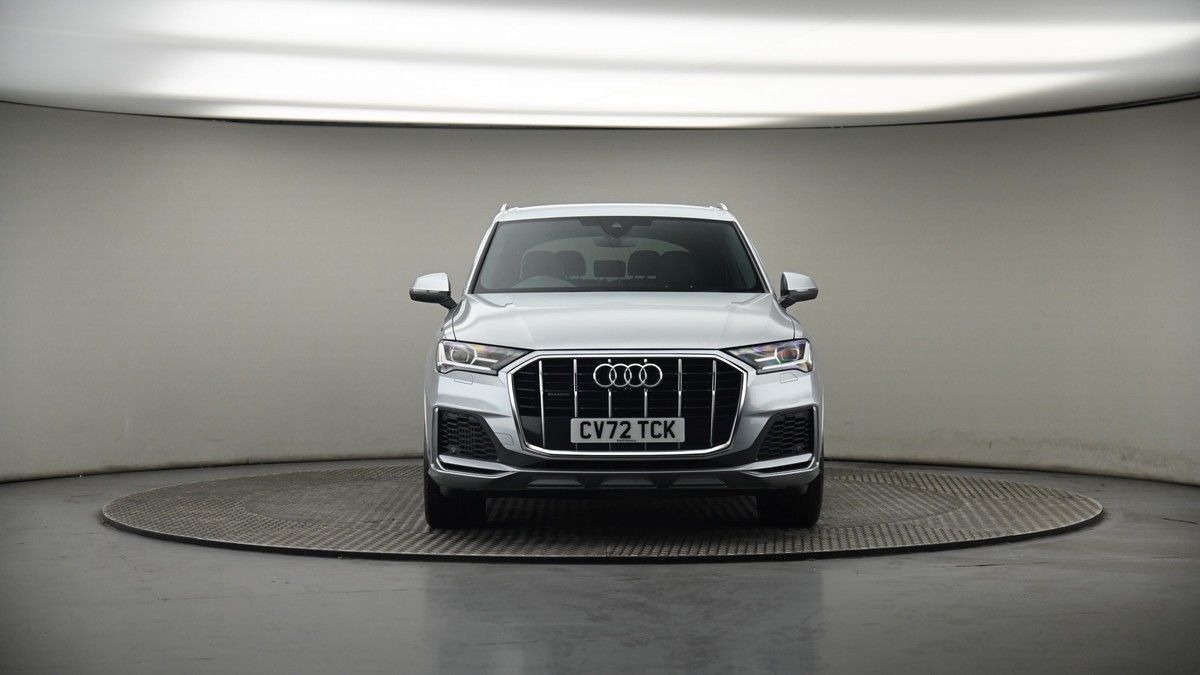 More views of Audi Q7