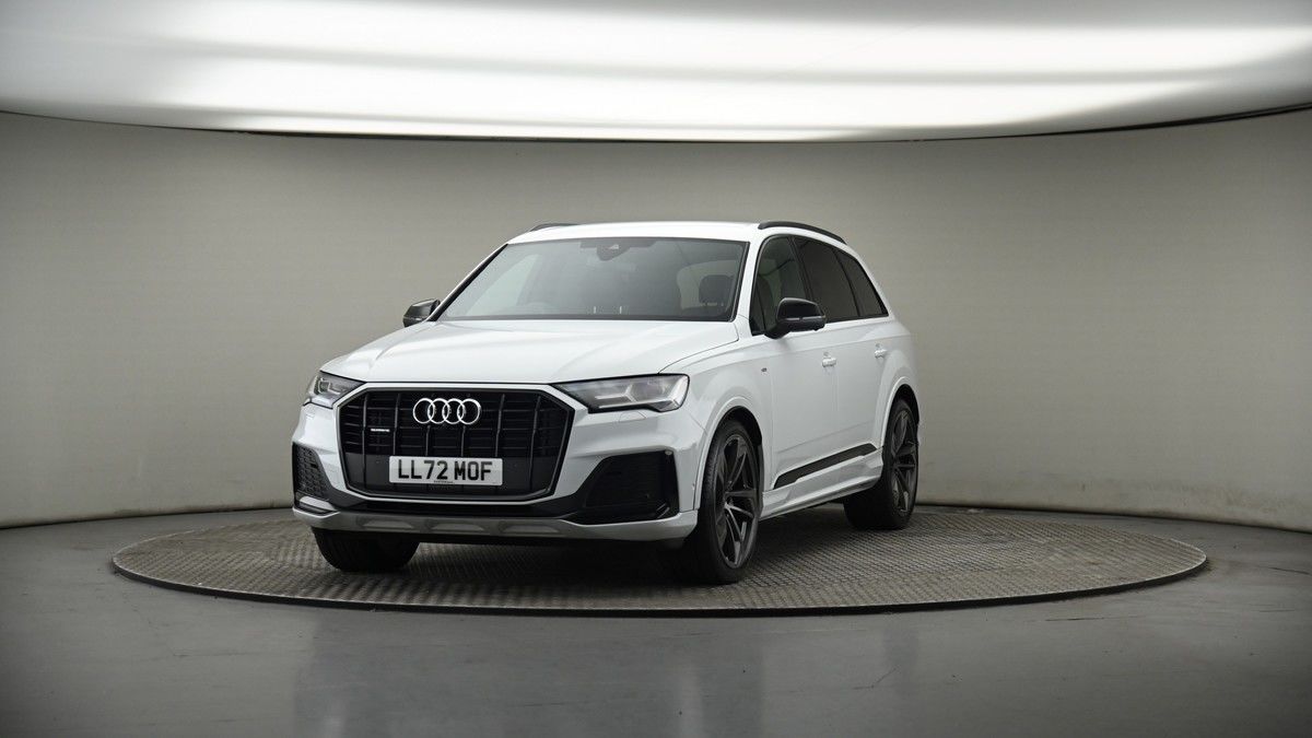 More views of Audi Q7