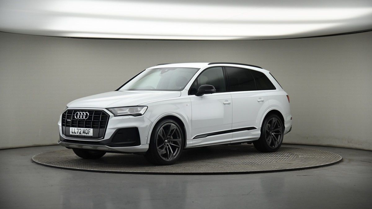 More views of Audi Q7