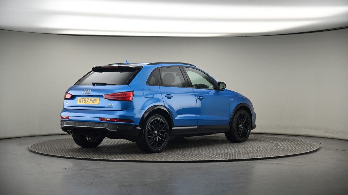 Audi Q3 Image 7