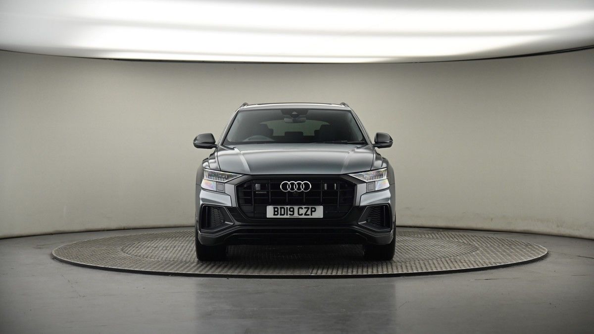 Audi Q8 Image 18