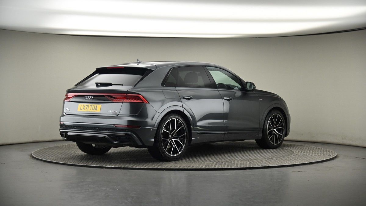 Audi Q8 Image 7