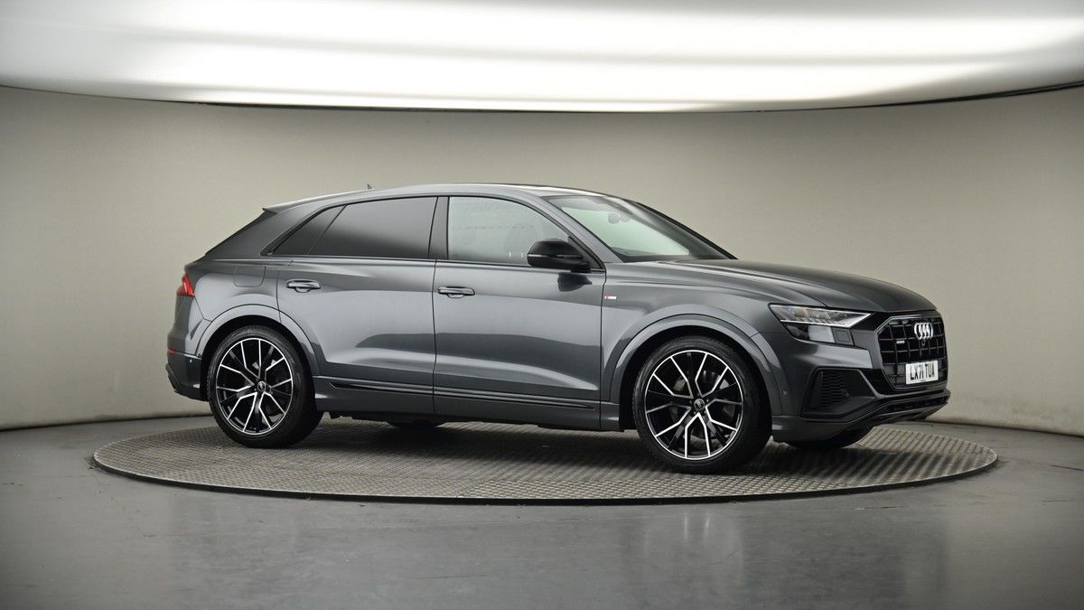 Audi Q8 Image 6