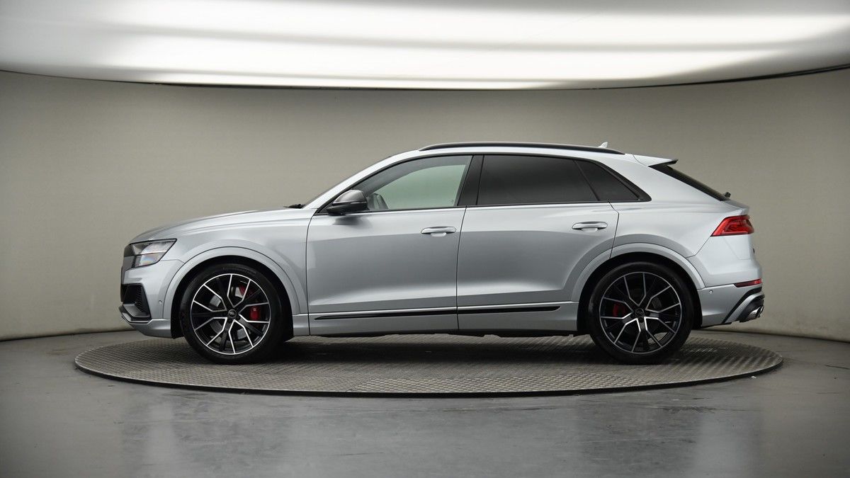 More views of Audi SQ8