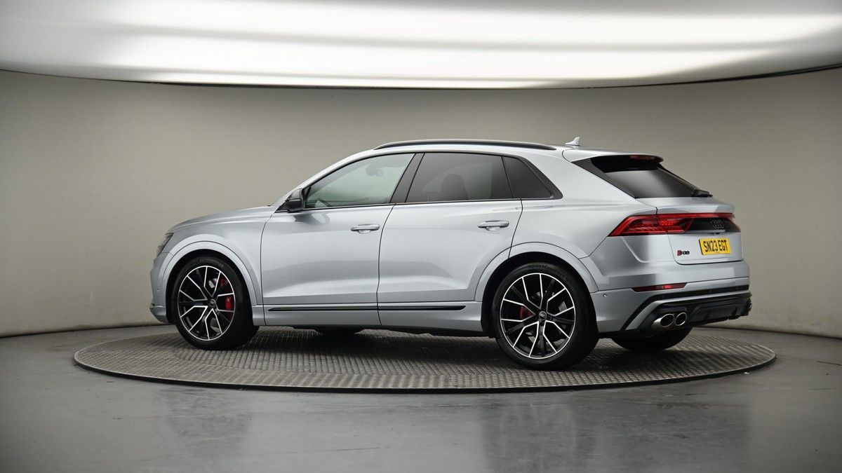 More views of Audi SQ8