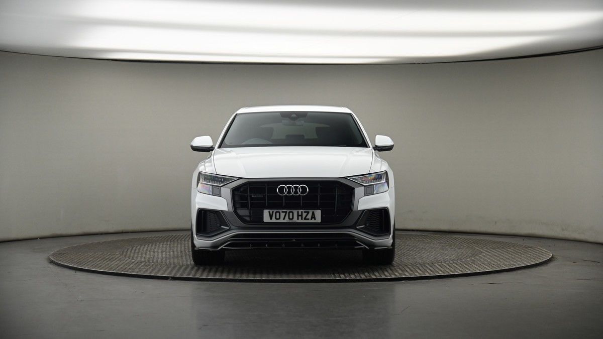 Audi Q8 Image 18