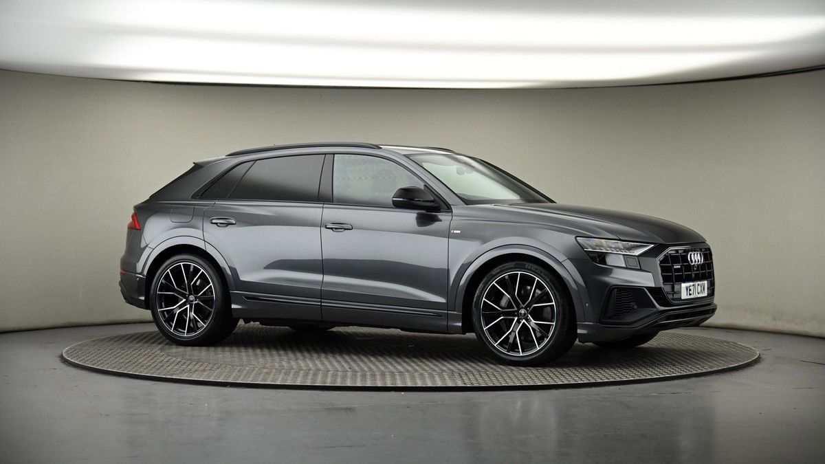 Audi Q8 Image 12