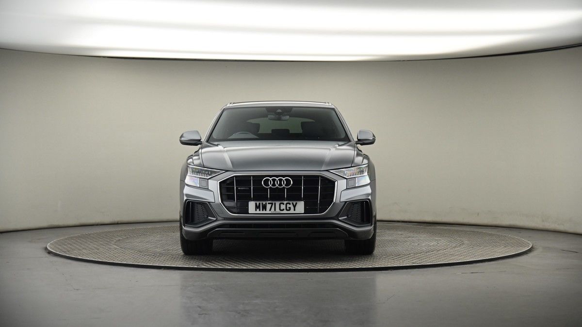 Audi Q8 Image 18