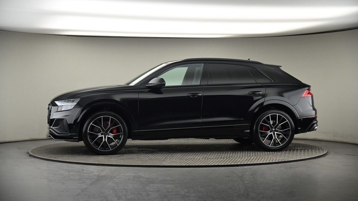 More views of Audi SQ8