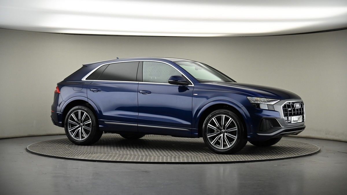 Audi Q8 Image 5