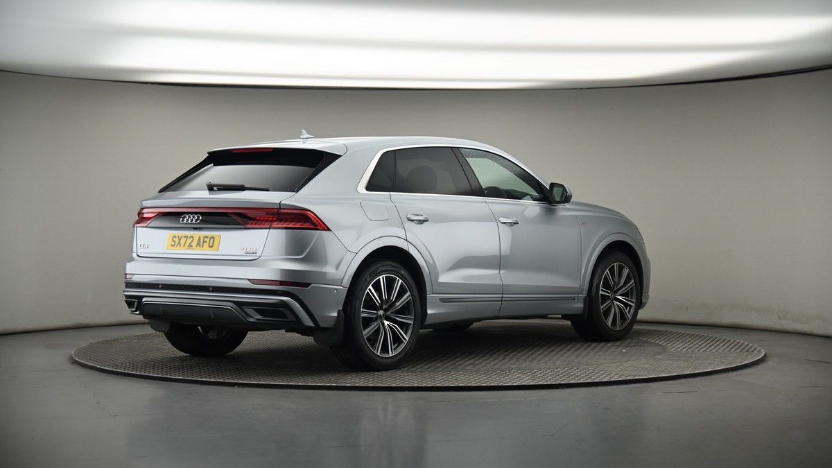 Audi Q8 Image 7