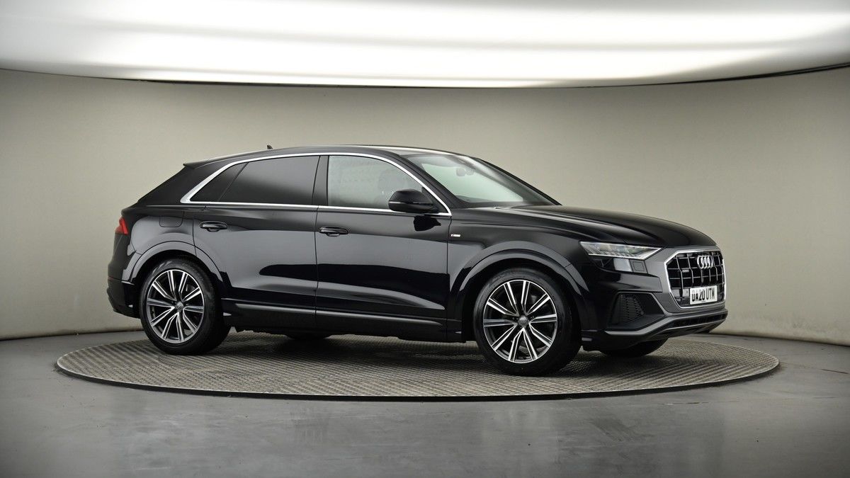 Audi Q8 Image 6