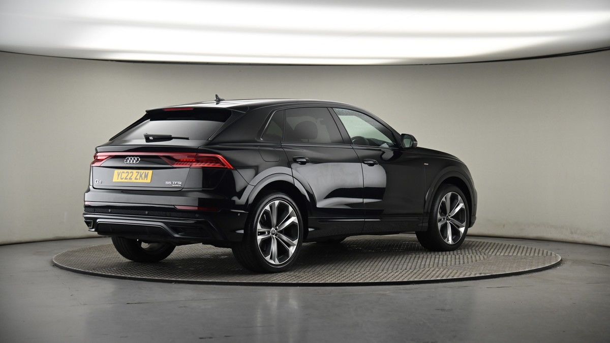 More views of Audi Q8