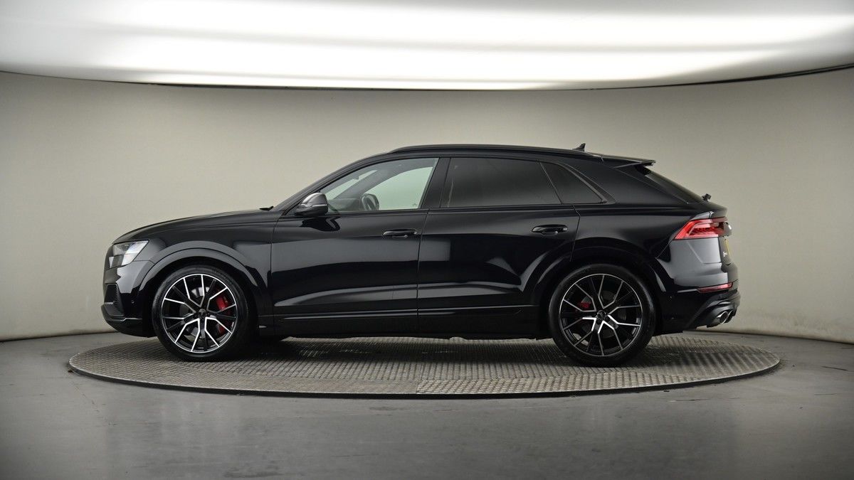 More views of Audi SQ8